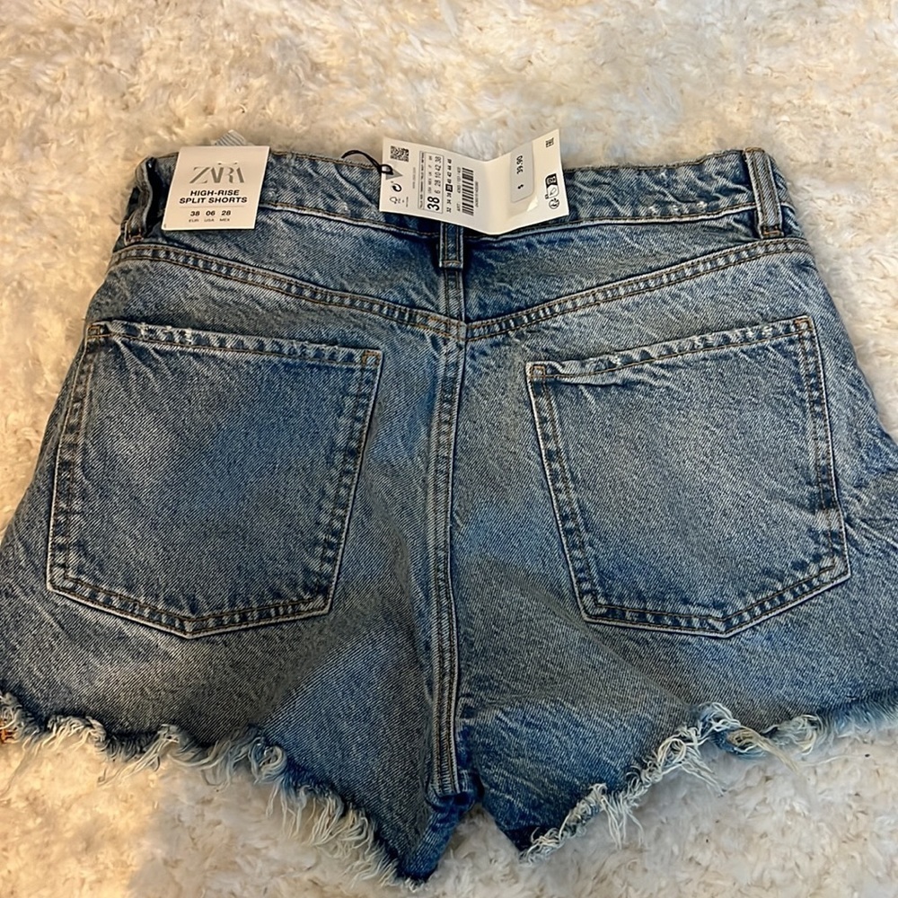 Zara jean shorts, new high-rise Sz 6 - Picture 3 of 4